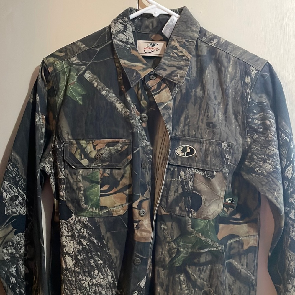 Boys youth club mossy oak shirt
